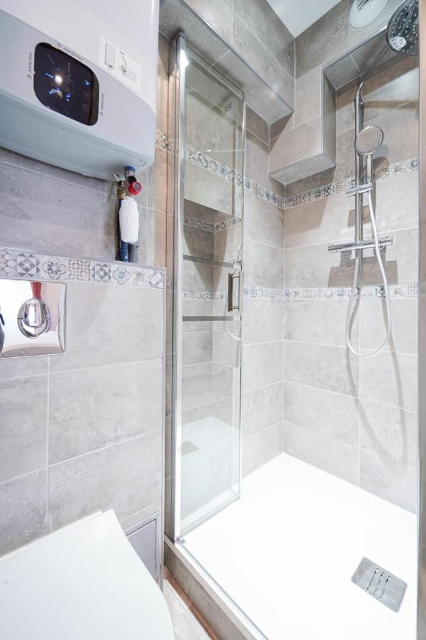 باريس Appartement Quartier Montmartresaint Lazarelafayette المظهر الخارجي الصورة